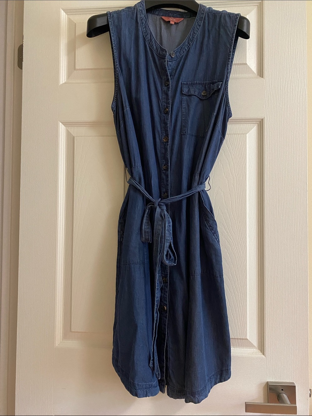 VILA Sleeveless Button-Front Midi Dress in Denim Blue